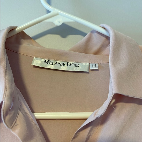 100% silk button up blouse - Picture 3 of 4